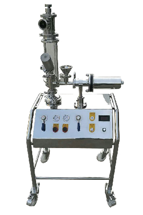 實驗室中小型<a href=http://m.66416.cn/chanpin/27.html target=_blank class=infotextkey>氣流粉碎機</a>